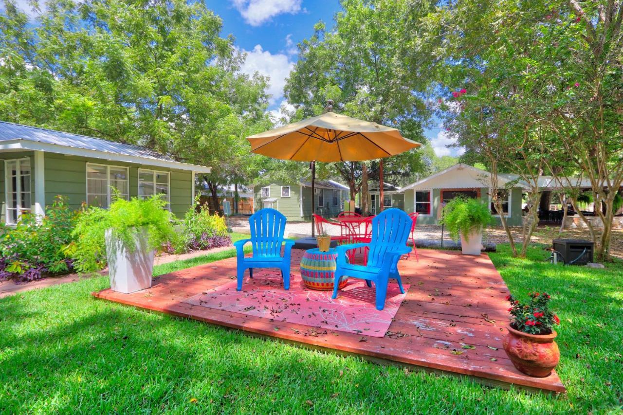 Creekside Cabins - The Getaway Villa Wimberley Exteriör bild